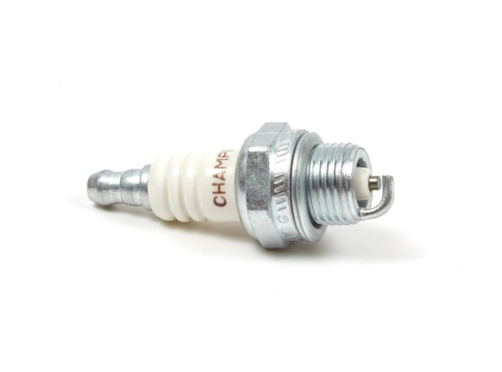 Spark plug in the group Spare Parts / Spark Plugs at GPLSHOP (801254)